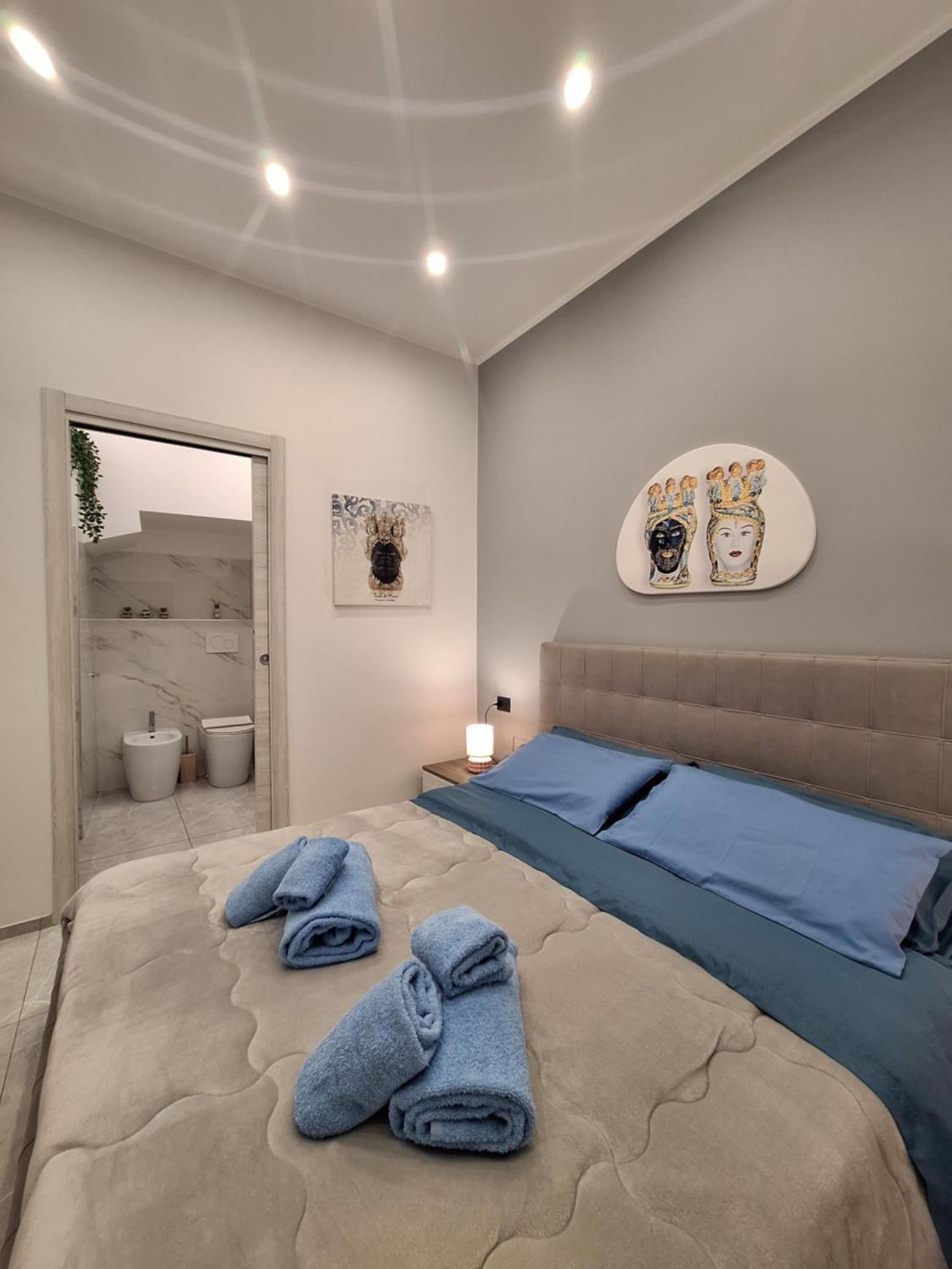 Casa Vacanze Al Teatro كاتانيا المظهر الخارجي الصورة